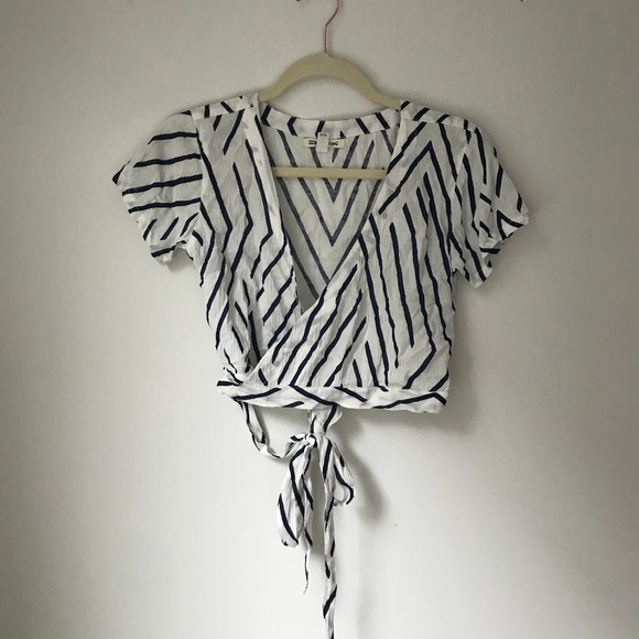 Billabong Wrap Crop Top - Picture 4 of 7